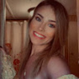 Meet your Posher, Cortney